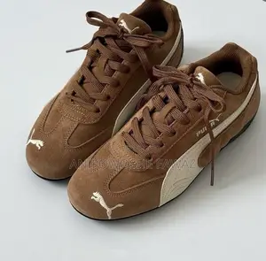 Puma Sneakers