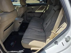 Toyota Venza 2011 White