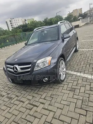 Mercedes-Benz GLK-Class 350 4MATIC 2010 Orange