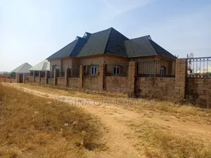 4bdrm Bungalow in Jos for sale