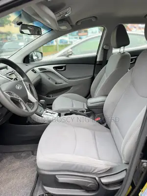 Hyundai Elantra GLS Sedan FWD (1.8L 4cyl 6M) 2013 Black