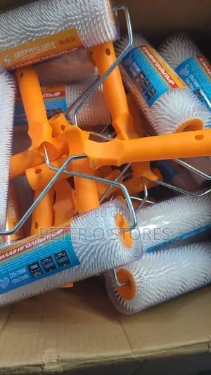 Small Epoxy Spike Roller