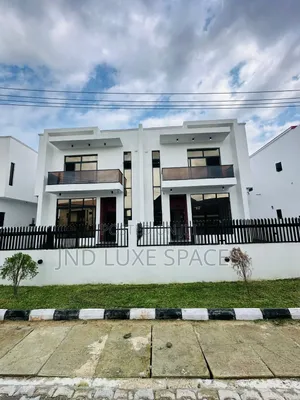 4bdrm Duplex in Ajah for sale