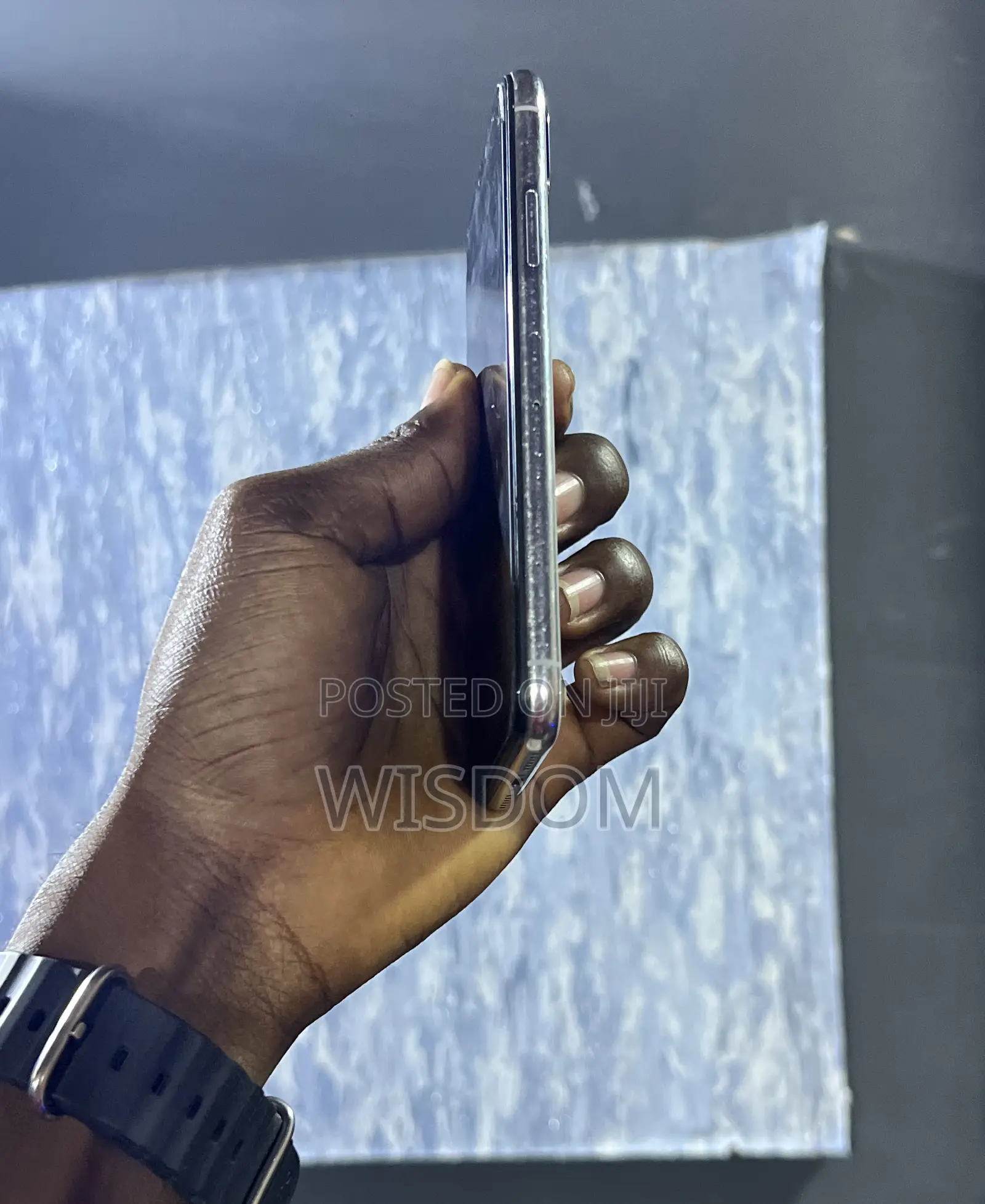 Apple iPhone X 64 GB White
