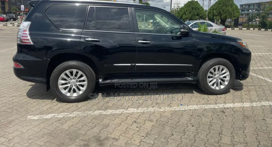 Lexus GX 2015 Black