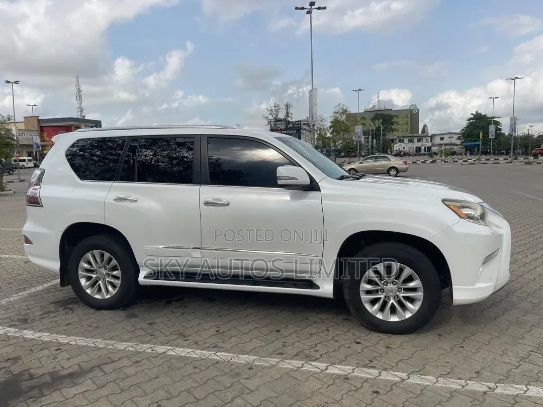 Lexus GX 2014 White
