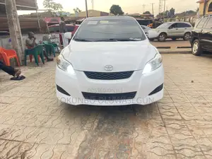 Toyota Matrix 2009 White
