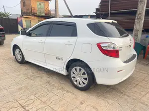 Toyota Matrix 2009 White