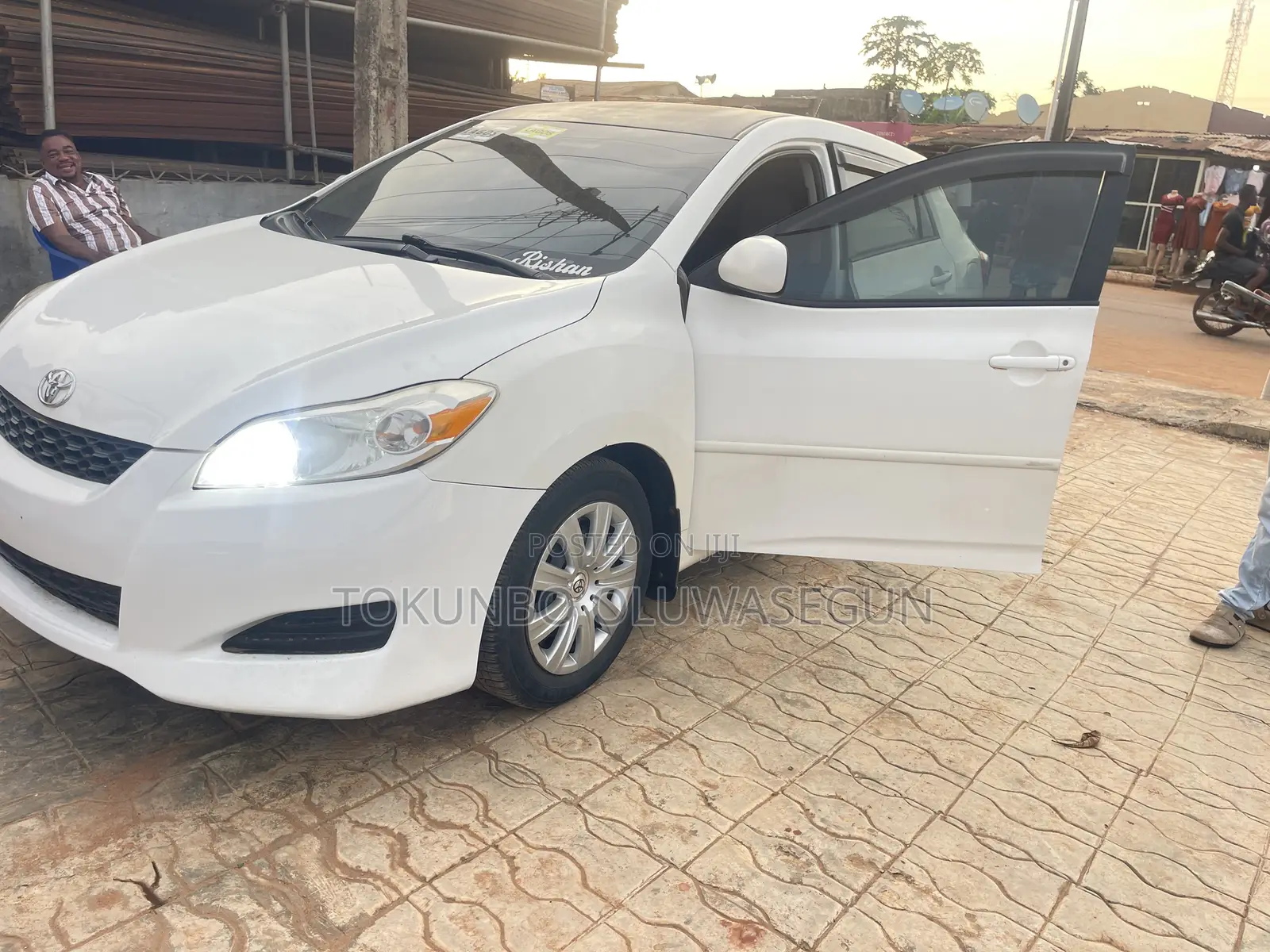 Toyota Matrix 2009 White