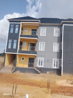 3bedroom Flat