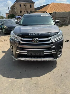 Toyota Highlander XLE AWD 2020 Gray