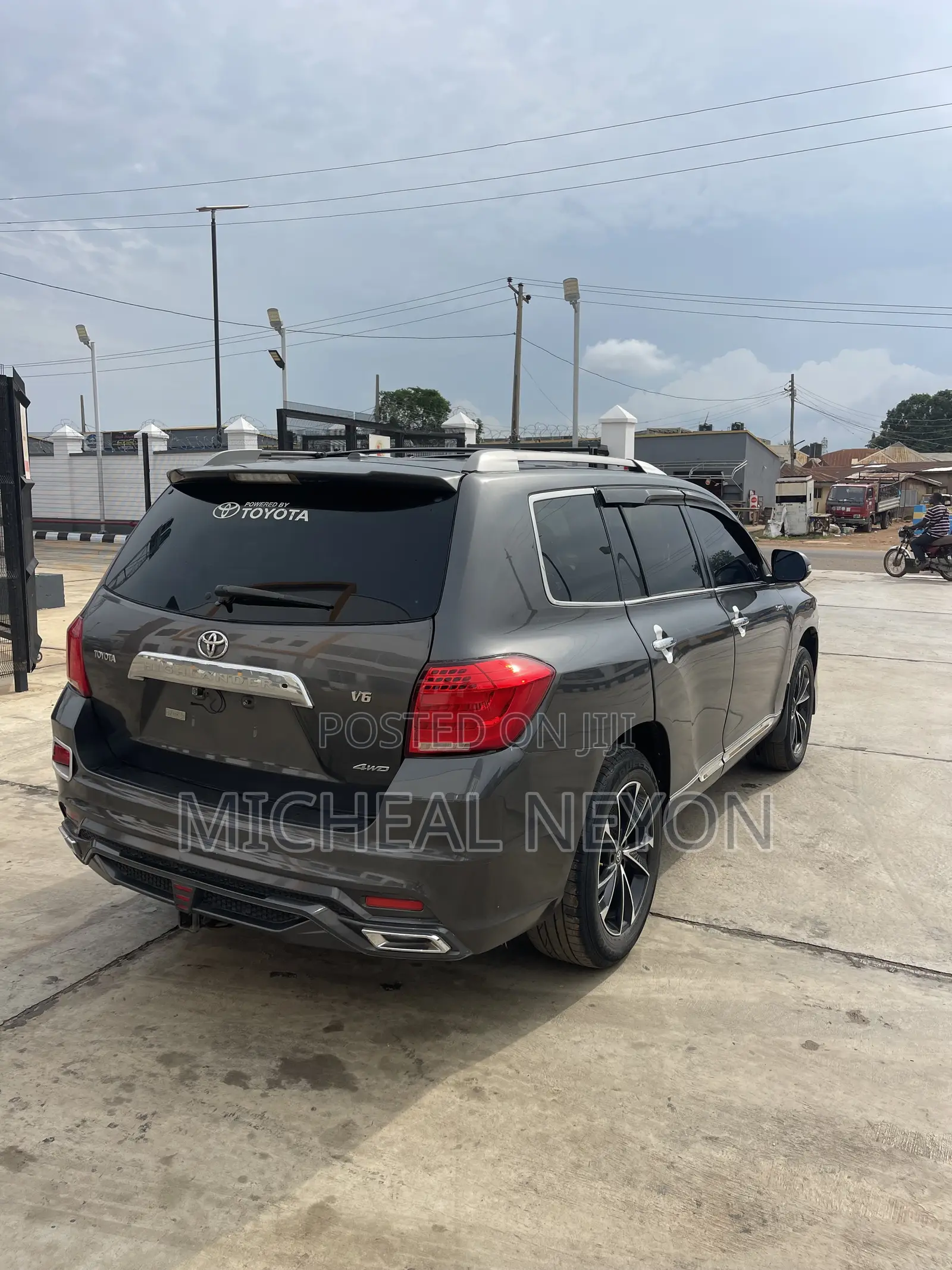 Toyota Highlander SE 2010 Gray