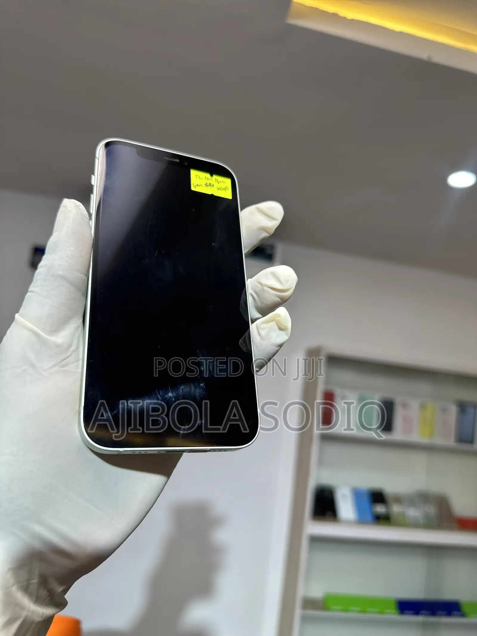 Apple iPhone 12 64 GB