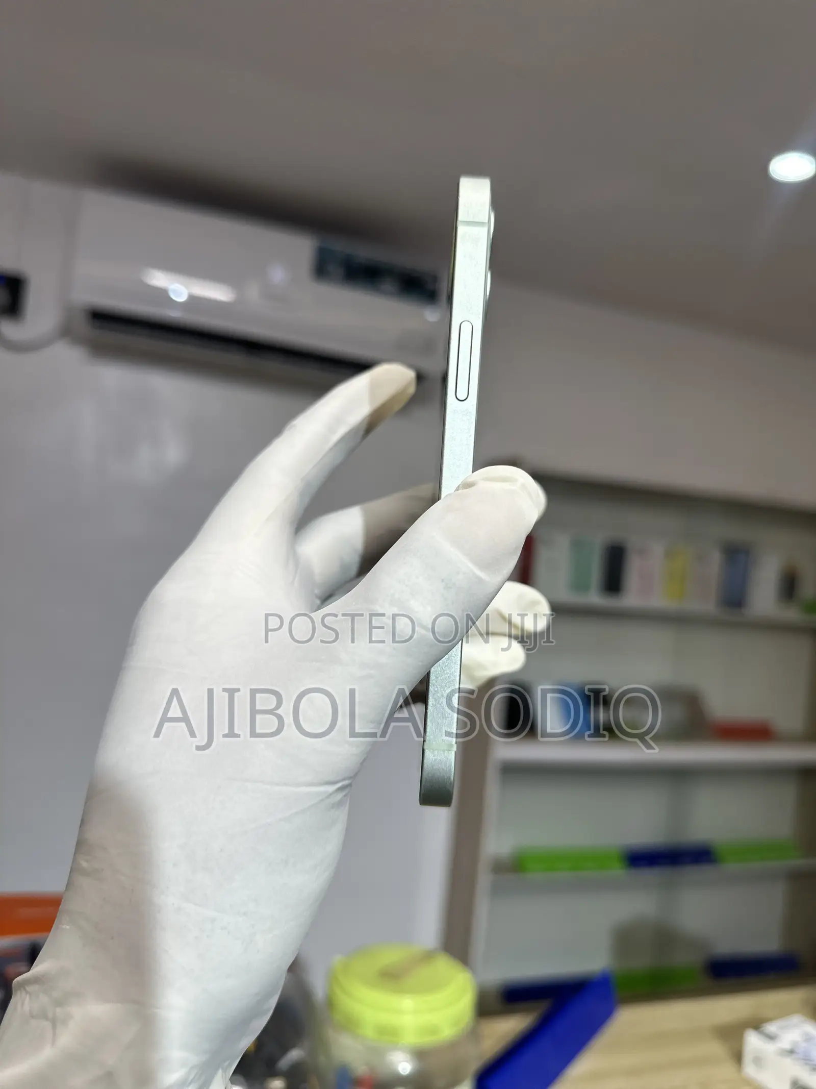 Apple iPhone 12 64 GB