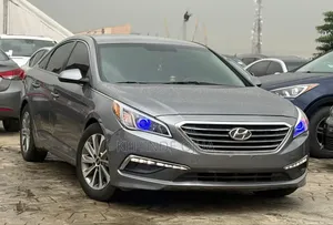Hyundai Sonata Sport Sedan FWD (2.4L 4cyl 6A) 2016 Silver