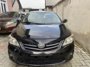 Toyota Corolla L 4dr Sedan (1.8L 4cyl 5M) 2012 Black