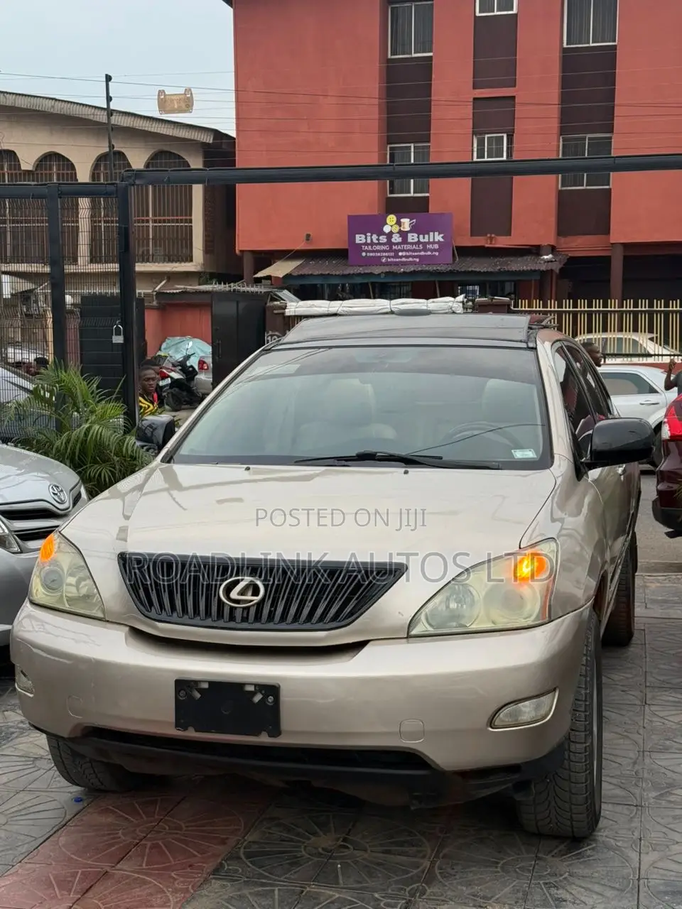 Lexus RX 330 2006 Gold
