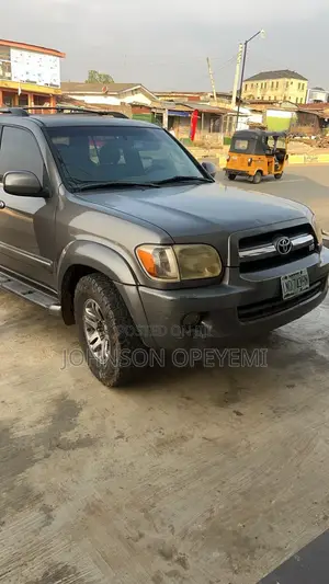 Toyota Sequoia Limited 4dr SUV (4.7L 8cyl 5A) 2006 Red