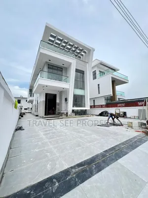Furnished 5bdrm Mansion in Private Estate Lekki for sale
