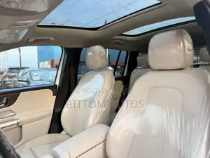 Mercedes-Benz GLB-Class GLB 250 4MATIC 2023 White