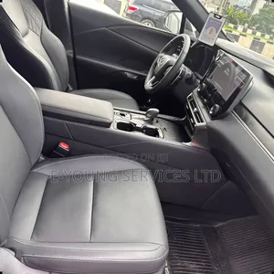 Lexus RX 2025 White