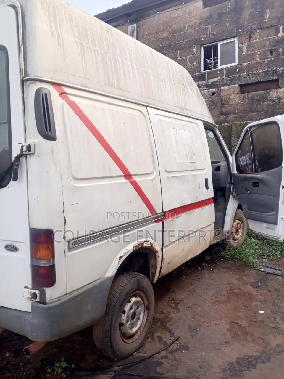 Ford Transit 2005 White