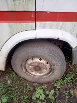 Ford Transit 2005 White