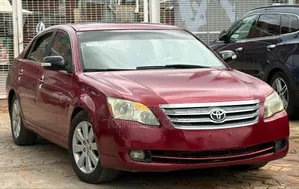 Toyota Avalon XLS 2005 Red