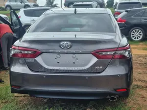 Toyota Camry 2024 Gray