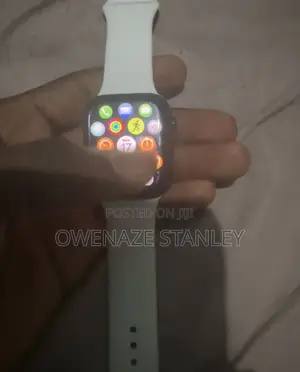 Apple Watch Series 8