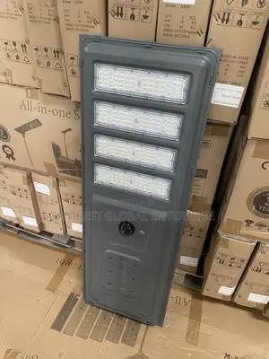 Energy Saving Solar Street Lamp With Strong Illumination