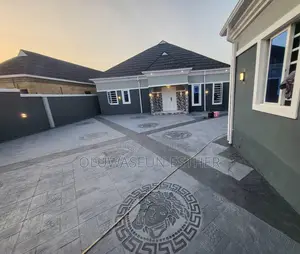 4bdrm Bungalow in Success Estate, Akala Express for sale
