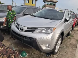 Toyota RAV4 2014 Silver