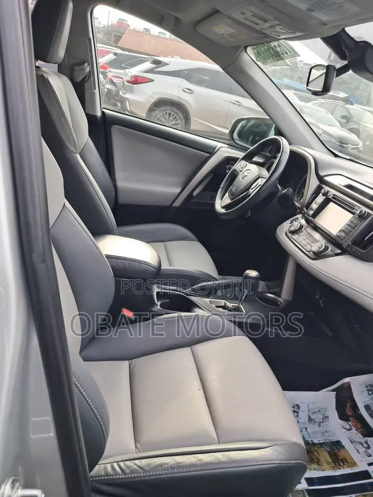 Toyota RAV4 2014 Silver