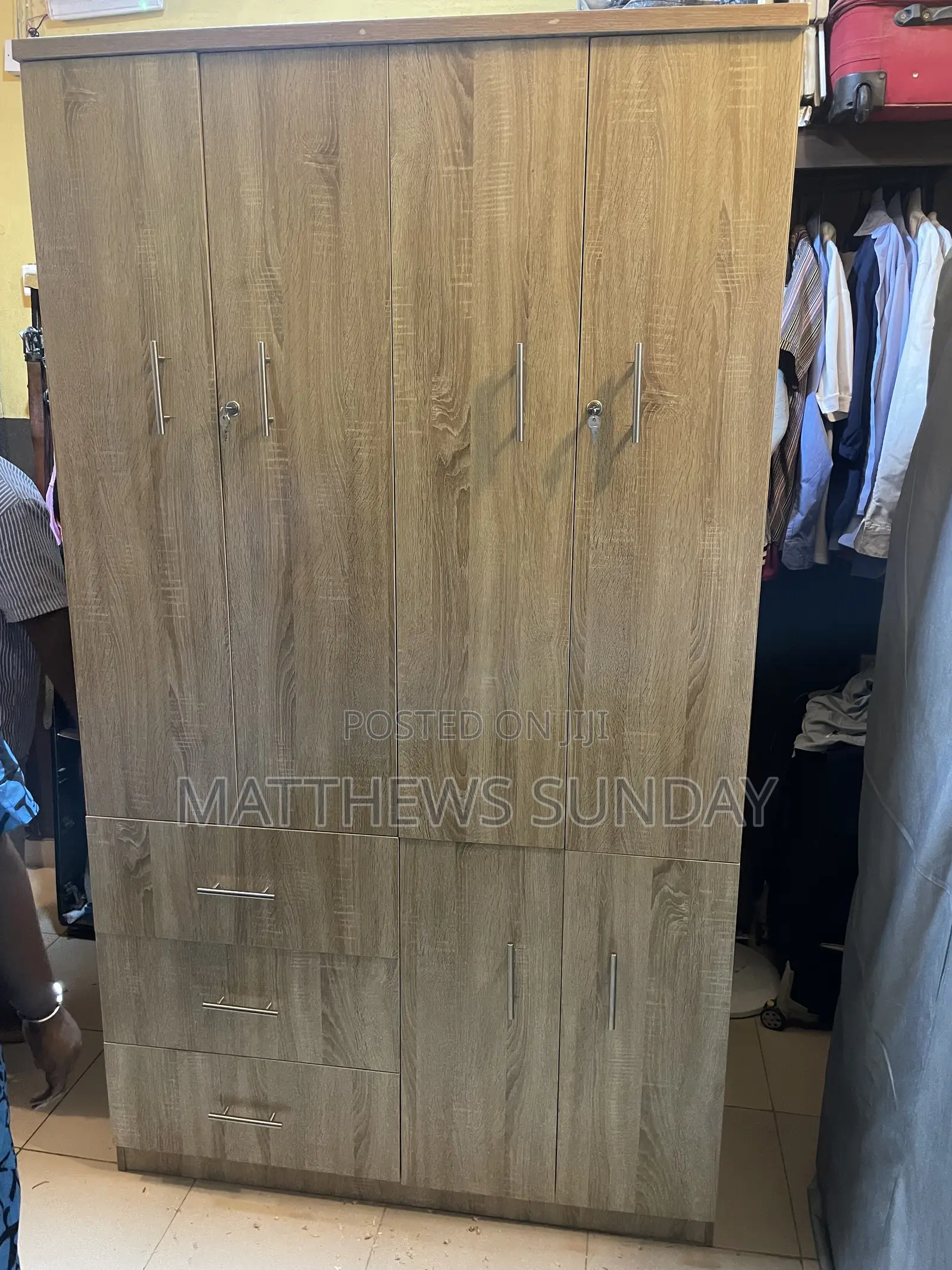 Wardrobe 4 by 6