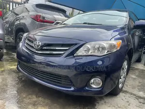 Toyota Corolla L 4dr Sedan (1.8L 4cyl 5M) 2012 Blue