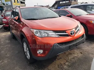 Toyota RAV4 2015 Maroon