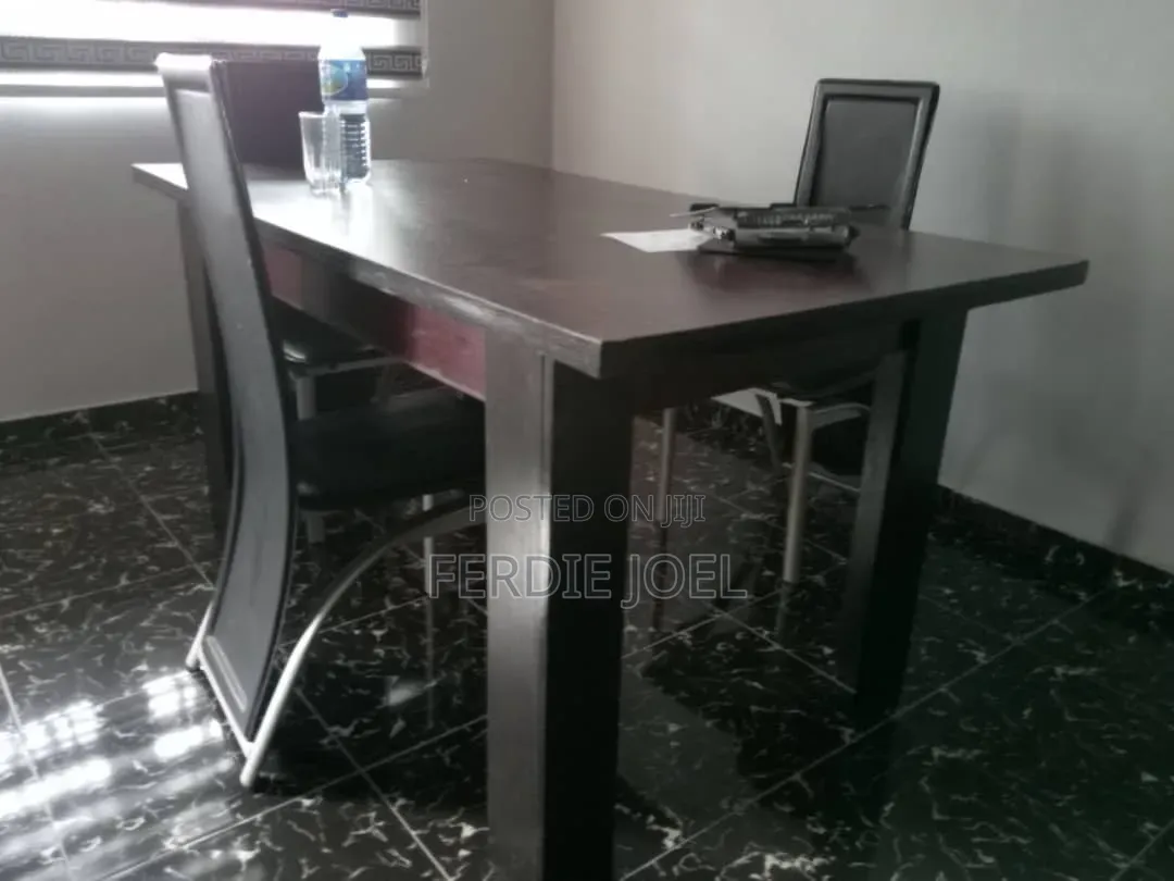 Dining Table With 4seats