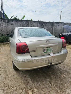 Toyota Avensis 2005 Silver