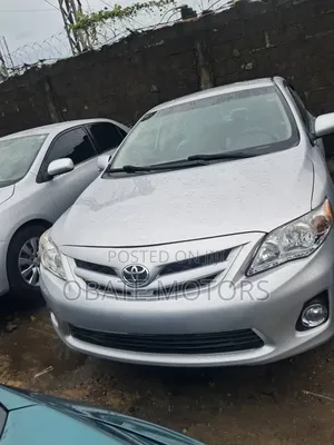 Toyota Corolla 2010 Silver