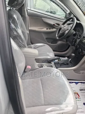 Toyota Corolla 2010 Silver