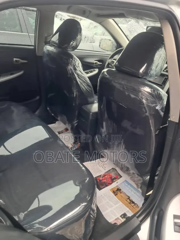Toyota Corolla 2013 Silver