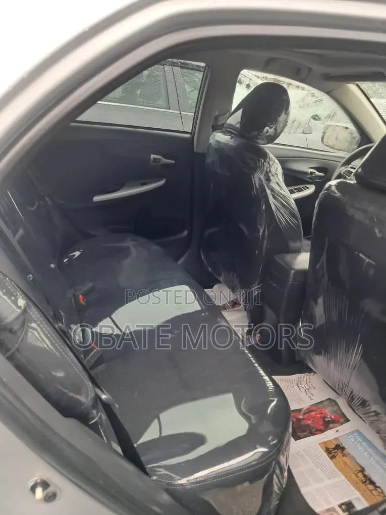 Toyota Corolla 2013 Silver
