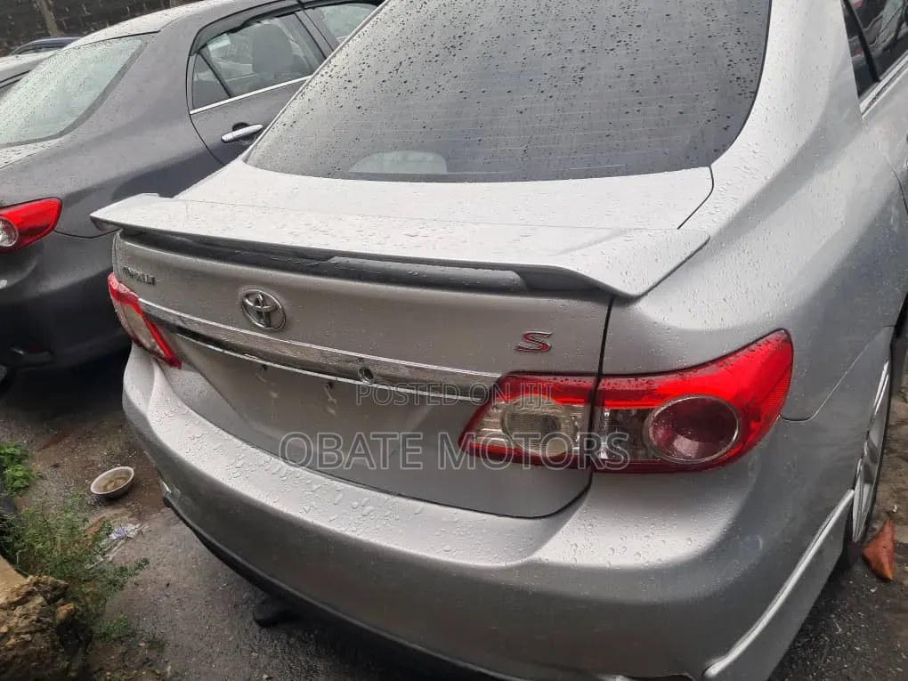 Toyota Corolla 2013 Silver