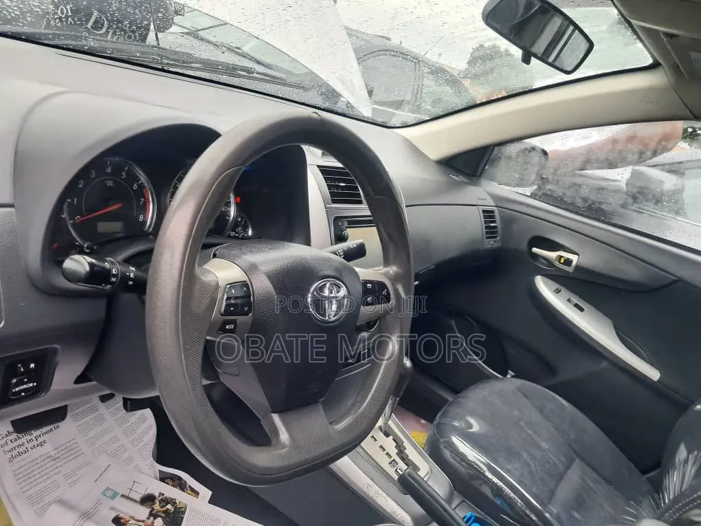Toyota Corolla 2013 Silver