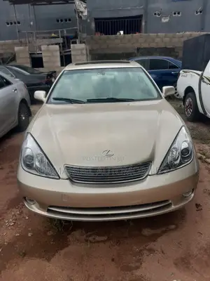 Lexus ES 2025 Gold