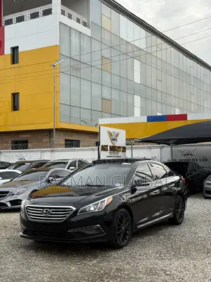 Hyundai Sonata Limited w/Brown Leather 4dr Sedan (2.4L 4cyl 6A) 2015