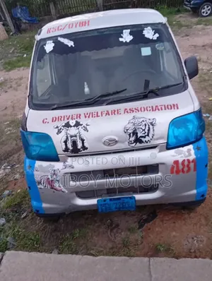 Daihatsu Hijet 2010 Silver