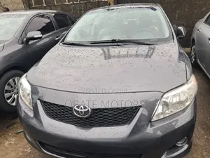Toyota Corolla 2010 Gray