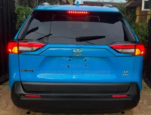 Toyota RAV4 2020 Blue